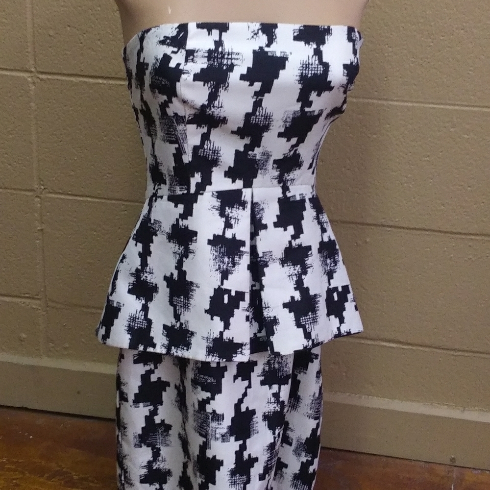 Strapless black/white dress